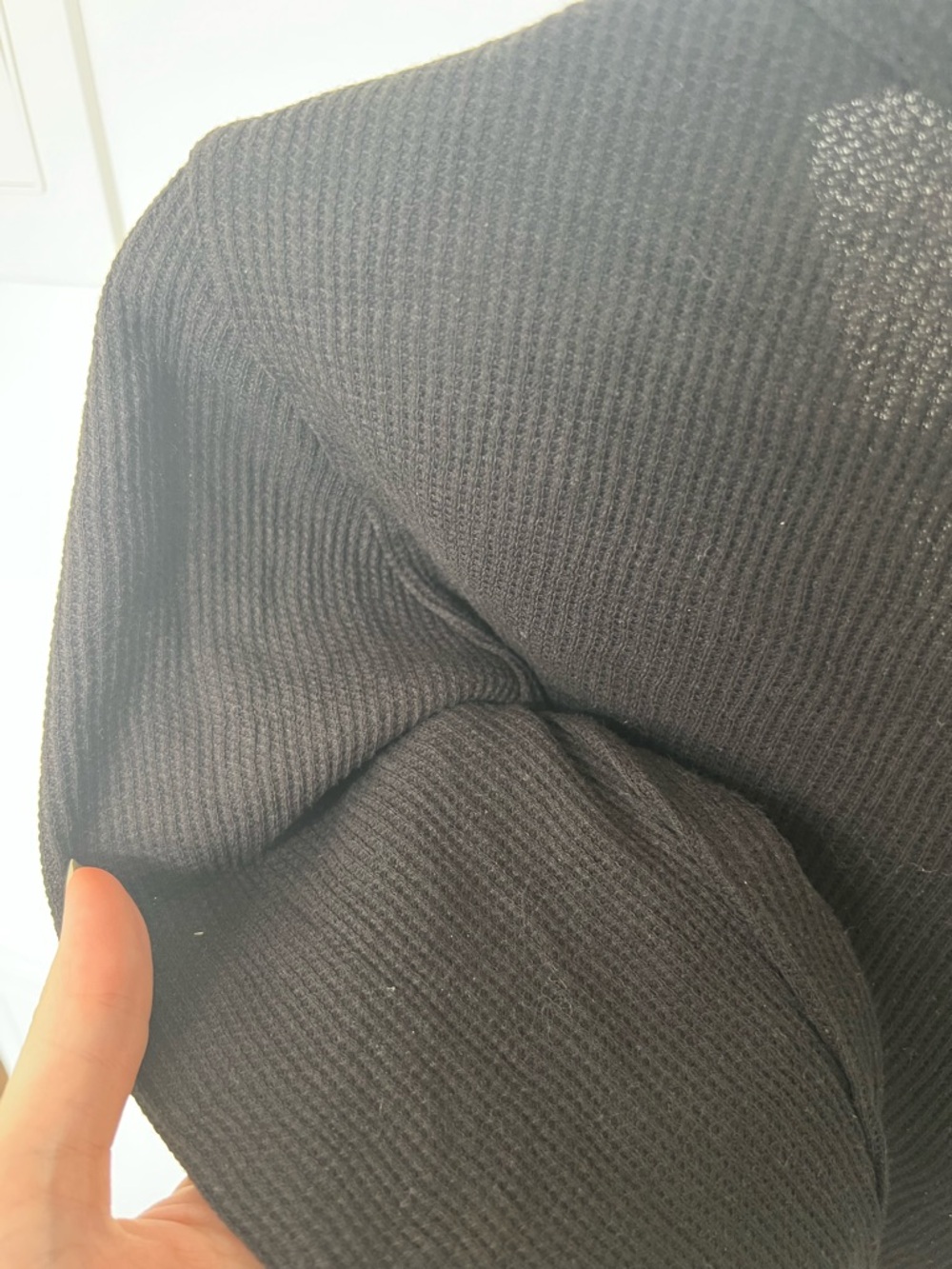 Black Ribbed Cropped Button-Front Top - Picture 6 of 6